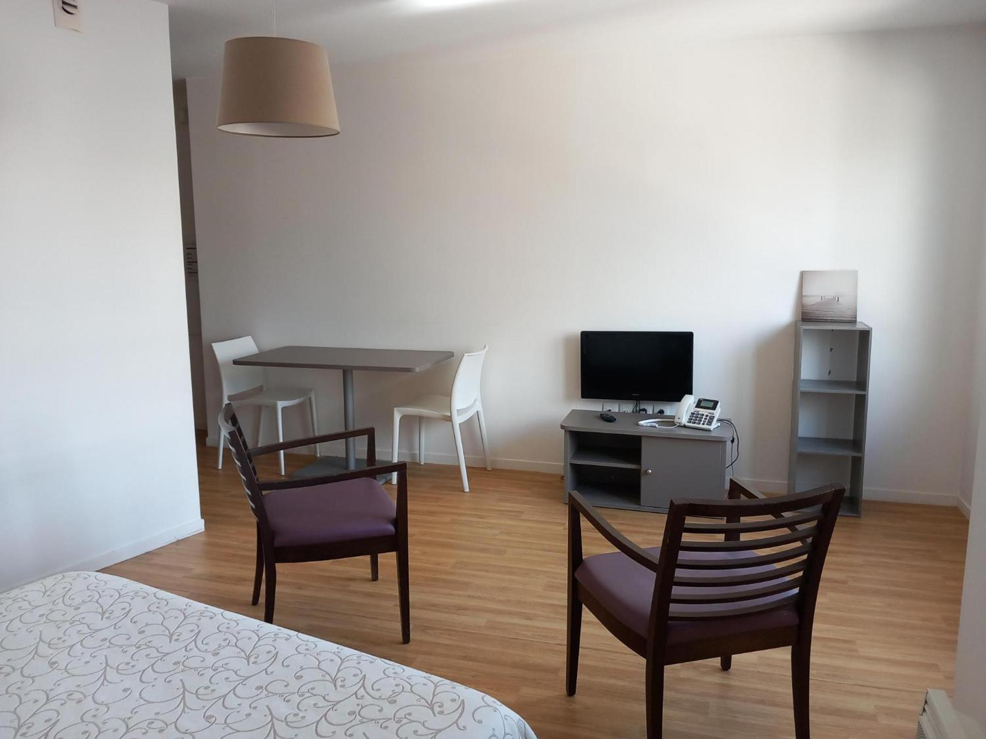 Residence Services Seniors Espace Et Vie Le Mans Buitenkant foto